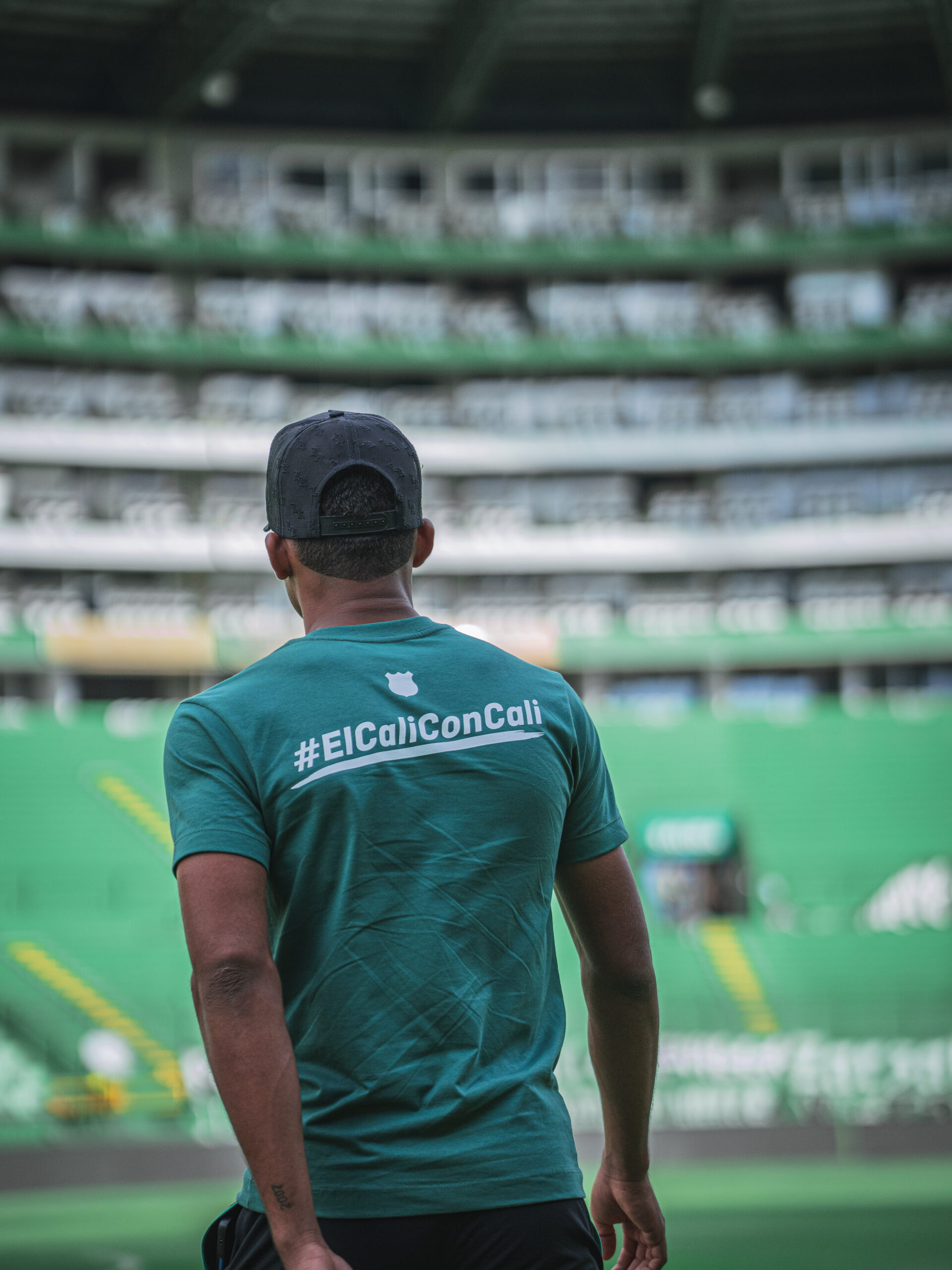 Camiseta Cali — Juntos Nos Levantamos - Image 2
